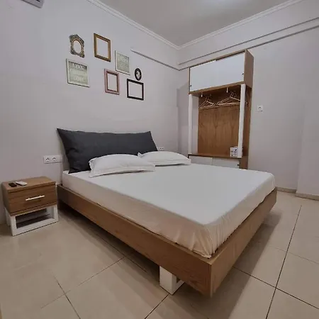 Apartment Center Point *