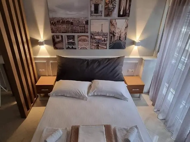 Center Point Appartement *